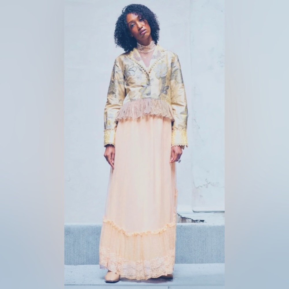LATE 90S/Y2K SANDY STARKMAN VICTORIAN SILK BROCADE PEPLUM JACKET